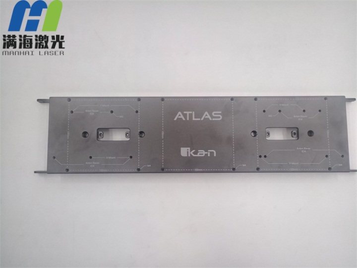 機箱氧化鋁（lǚ）麵（miàn）板激光打標加工