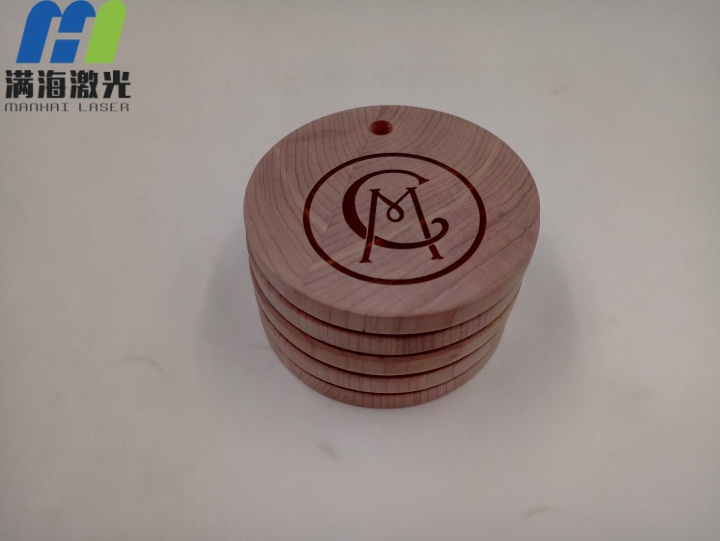 圓木掛牌激光（guāng）刻字加工