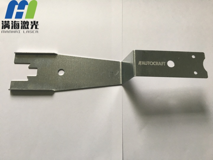 不鏽鋼汽車門窗修理工具激（jī）光刻字