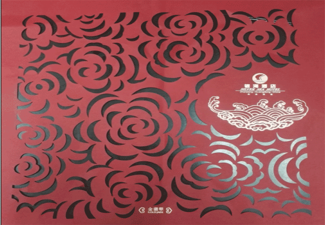 銀海酒店月（yuè）餅包裝盒激光雕刻窗花