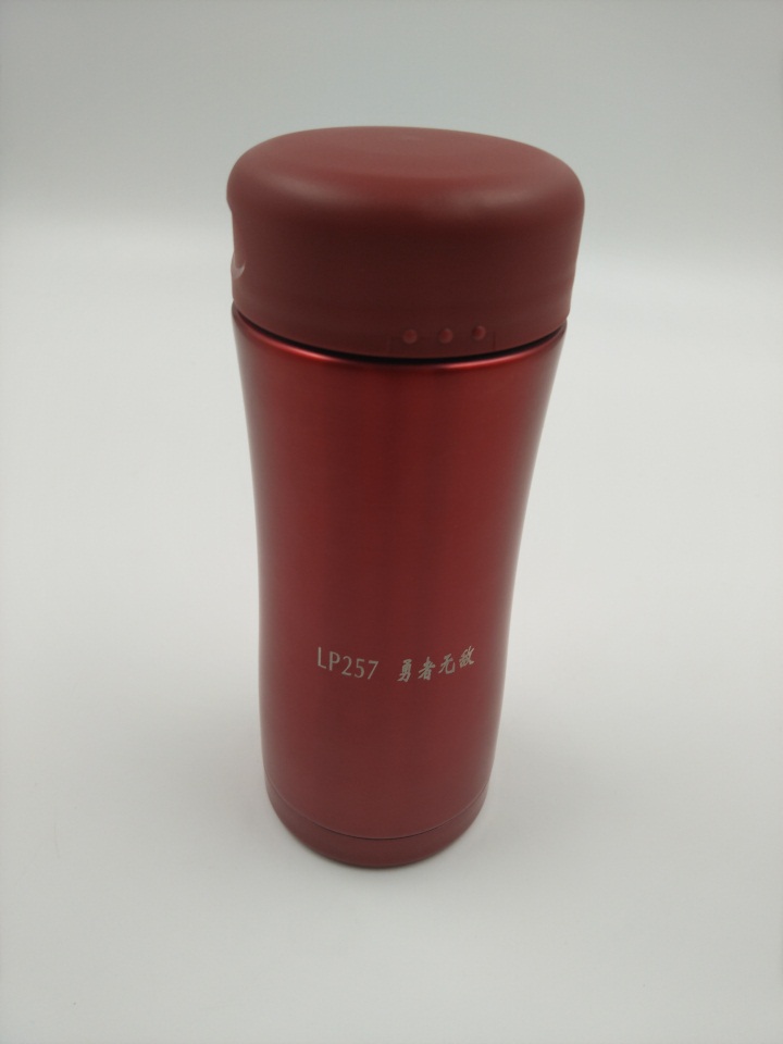 膳魔師真（zhēn）空保溫杯光纖激光雕刻加工 