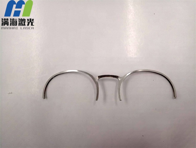 眼鏡架鼻梁激（jī）光刻字加工工藝