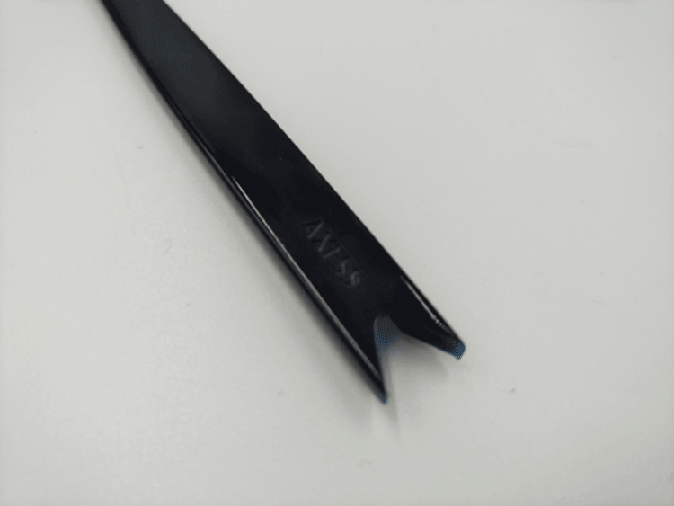 眼鏡膠比激（jī）光刻（kè）字