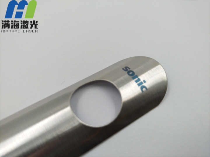 五金（jīn）飾件（jiàn）激光雕刻淡綠色Logo