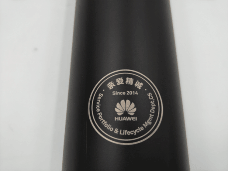 不（bú）鏽鋼鋁杯激光刻字加工