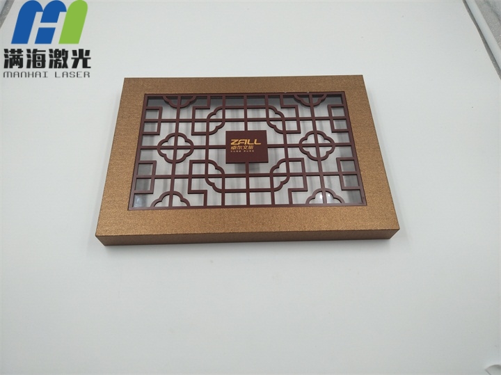 中秋紙製月餅盒激光鏤空加（jiā）工