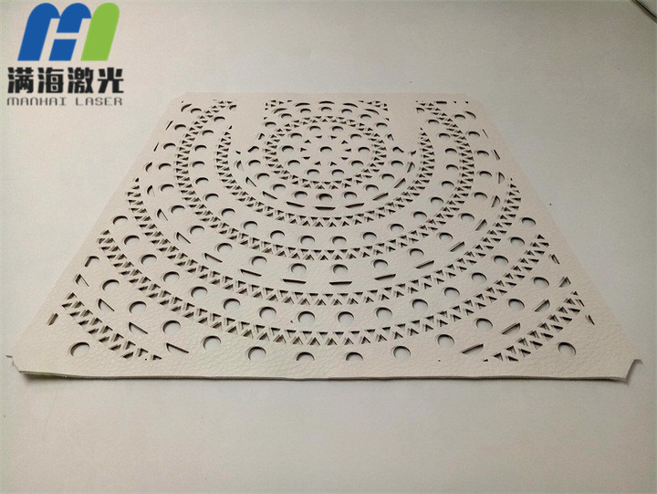 女款挎（kuà）包皮料激光切割