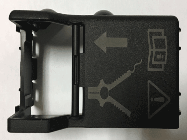 汽車配件（jiàn）塑膠（jiāo）件激光加工