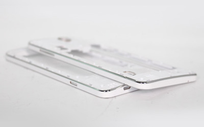 康佳手機中框（kuàng）旋轉打標